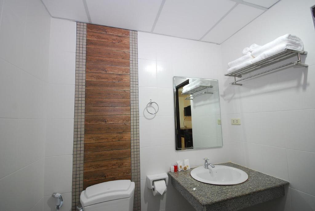 Patong Budget Rooms Habitación foto